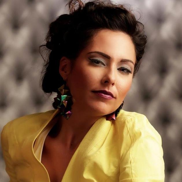 official #1 fan page of ARIKA KANE 4 fans in U.S. and around the world who share in same love for her music, voice, messages, and the genuineness of who she is.