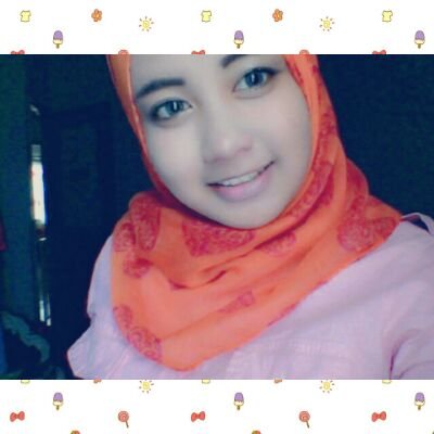 me jia, i'm17,johor, ..for those who call me bitch, i dont give a fuck for that. im a crazy, weird n pretty in my own way.so, get out of my life