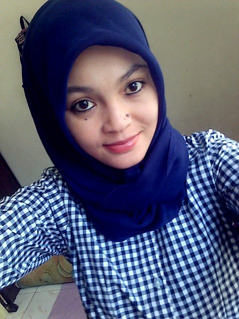 ekarulisa's profile picture. Tetap tersenyum meskipun dalam hati teriris.