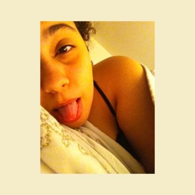 Kik:annalynnmontalban Instagram:@anna_love_16 Taken by the best 3/17/2k14 Im a dancer i love to have fun im funny im my self