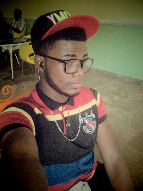 Kristalweezy's profile picture. Hooey talk!!! M good as fuck