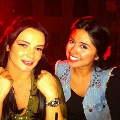 ‏: ربّي أنثِر السعَادة ،،
 لِمن أسَعدني بِكلمْه أوُ بفعّل 
 أو لمن دعَىّ لي بّظهر الغيب َ