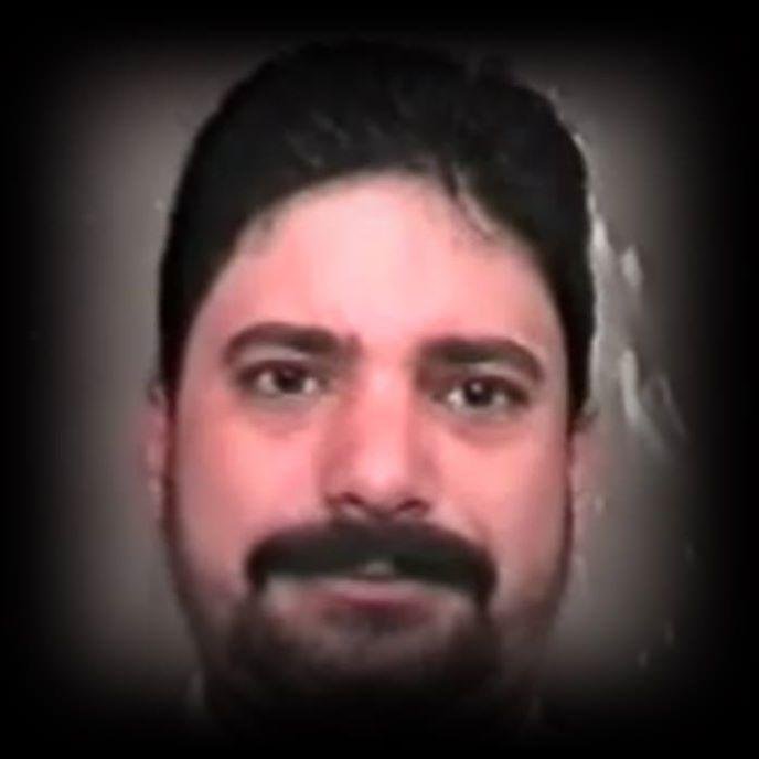 احمد زعيتر مصري من دمنهور البحيرة مقيم بالمملكة السعودية ادارة موسسة مقاولات عامة