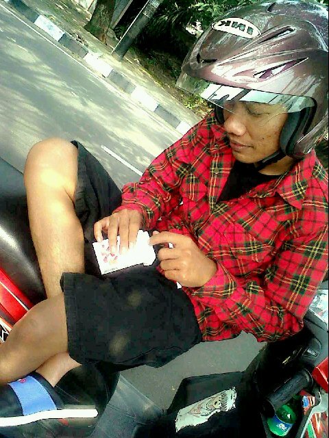 johan_picik's profile picture. pernah luka mebekas di hati || ATS