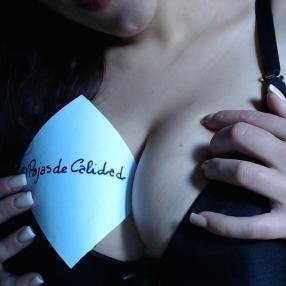 Si te vas a hacer pajas, háztelas bien. Cibersexo con chicas españolas amateur. Para caballeros que no se la menean con cualquiera, sino que buscan lo mejor.