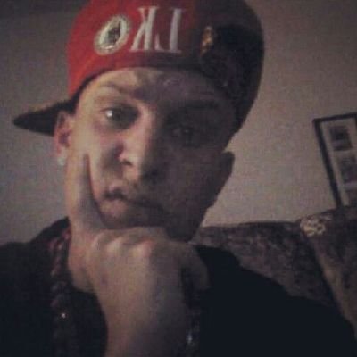 FuccItImDown's profile picture. Ill do the shit when i feel like it #TeamTakeFlight #BitchIMightBe #Niners