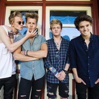Follow this Account || Lovers of The Vamps || Vampettes are the best || Vampettes FTW || Girls of James, Tristan, Bradley & Connor