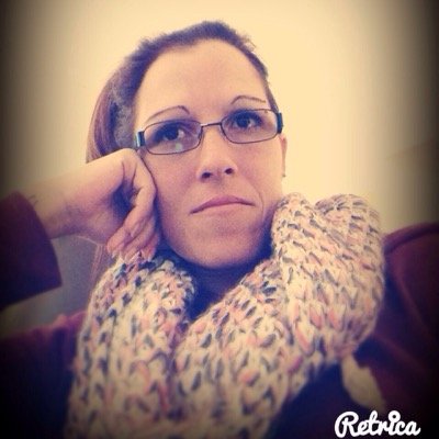 J'ai 37ans, maman de 2 enfants, Audrey 16 ans et Xavier 13 ans.Je suis fiancee depuis 17 ans. Je suis Inf Aux :)