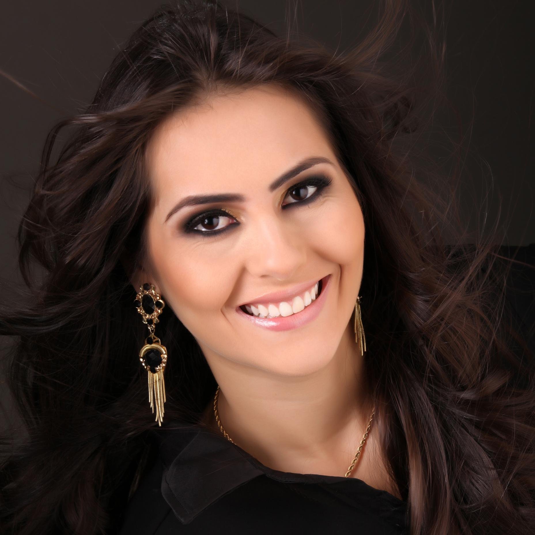 Anaflaviachs's profile picture. ;)