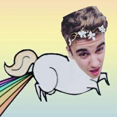Sou Belieber Vai Encarar ? Fala Mal Do Justin Que Taco Ovo Em Você E Ainda Cuspo Na Tua Cara :* BejuhNoKu Negada Do Meu Core ♥
