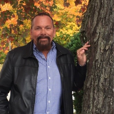 Lover of Life, my guy Art, good yarn and fun knitting, good friends and just trying to live life happy.  I'm also a huge anti-45 GUY! #impeach45