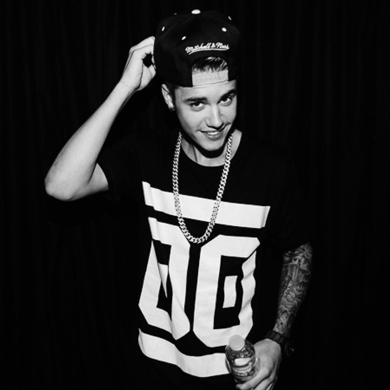 16 years old girl, Bulgaria. @justinbieber is the best idol ever.''MY BELIEBERS CHANGED MY LIFE, YOU'RE ALL WORTHY NO MATTER WHAT ANYONE ELSE SAYS '' xx