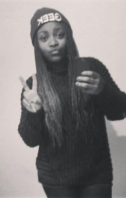 Vanel_luriloha's profile picture. 