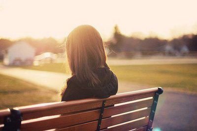Có nhiều kỉ niệm bên bạn bè, mít ướt, lâu lâu mát mát