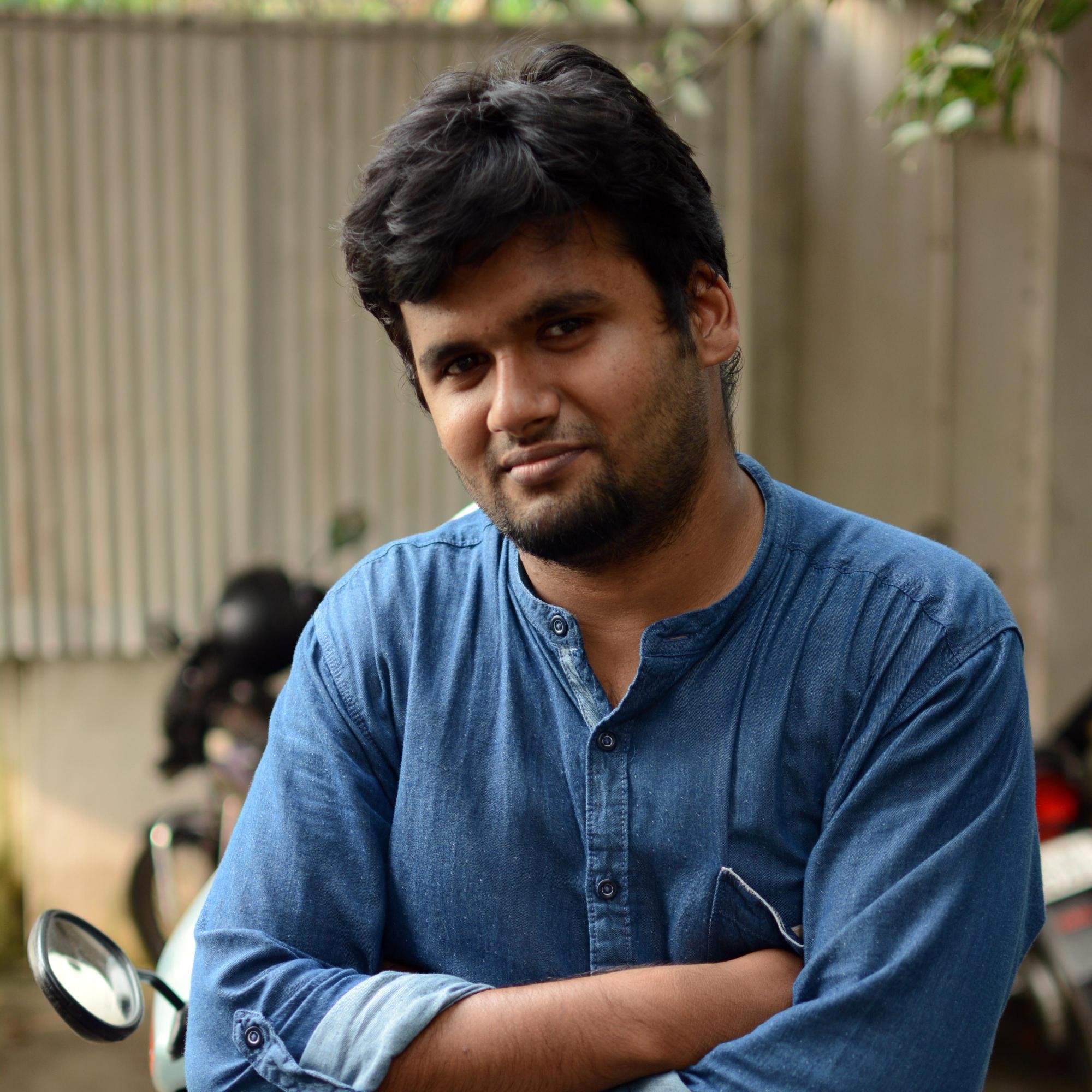 #Screenwriter #exJourno #Scribe #Moviebuff