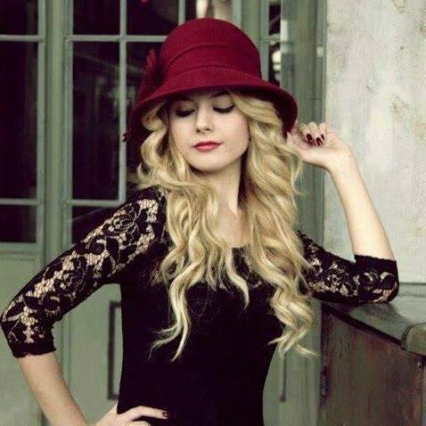 HasnaaOnline's profile picture. 