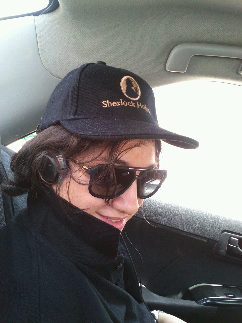 Anaziioo's profile picture. Diehard Sherlock fan! Nano-Electronics Engineer😎 maybe the next Tony Stark?