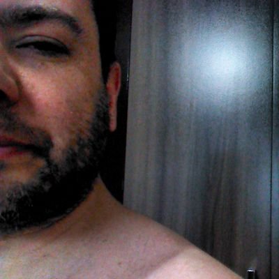 Os pés no chão e a cabeça onde for possível!Me segue,sigo de volta! #TFB segue tb no https://t.co/fGUuo1H3KN