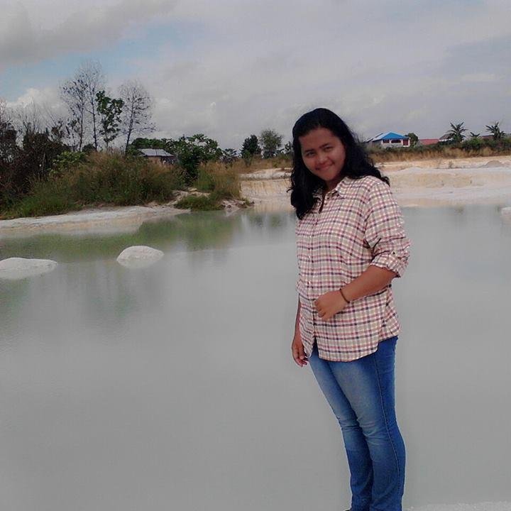 15 Mei 1995 Pin : 2932EA3D
