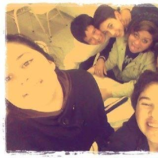 More me quiere mucho :) :) ♥