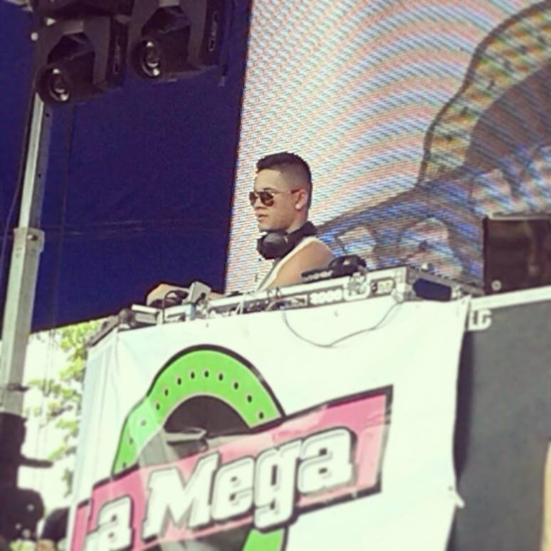 PRODUCCIONES PARA : GOTAY EL AUTENTICO  , ALBERTO STYLE , J QUILES , PYEM , KEVIN ROLDAN , CRUZITO , FRANK EL SANTO , RONALD EL KILLA ENTRE OTROS