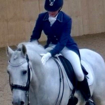 University sport science lecturer who loves anything horsey, especially dressage!