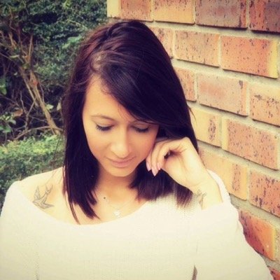 Charlène || 19 y ||Antony || Inkedgirl ||  Follow me, I follow back. || Instagram : Charlene_chmt || Snapchat : Chaarleeenec
