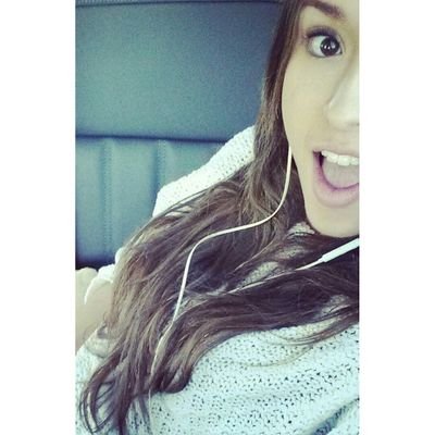 aliciapc95's profile picture. La vida no te enseña a ser fuerte, te obliga a serlo.