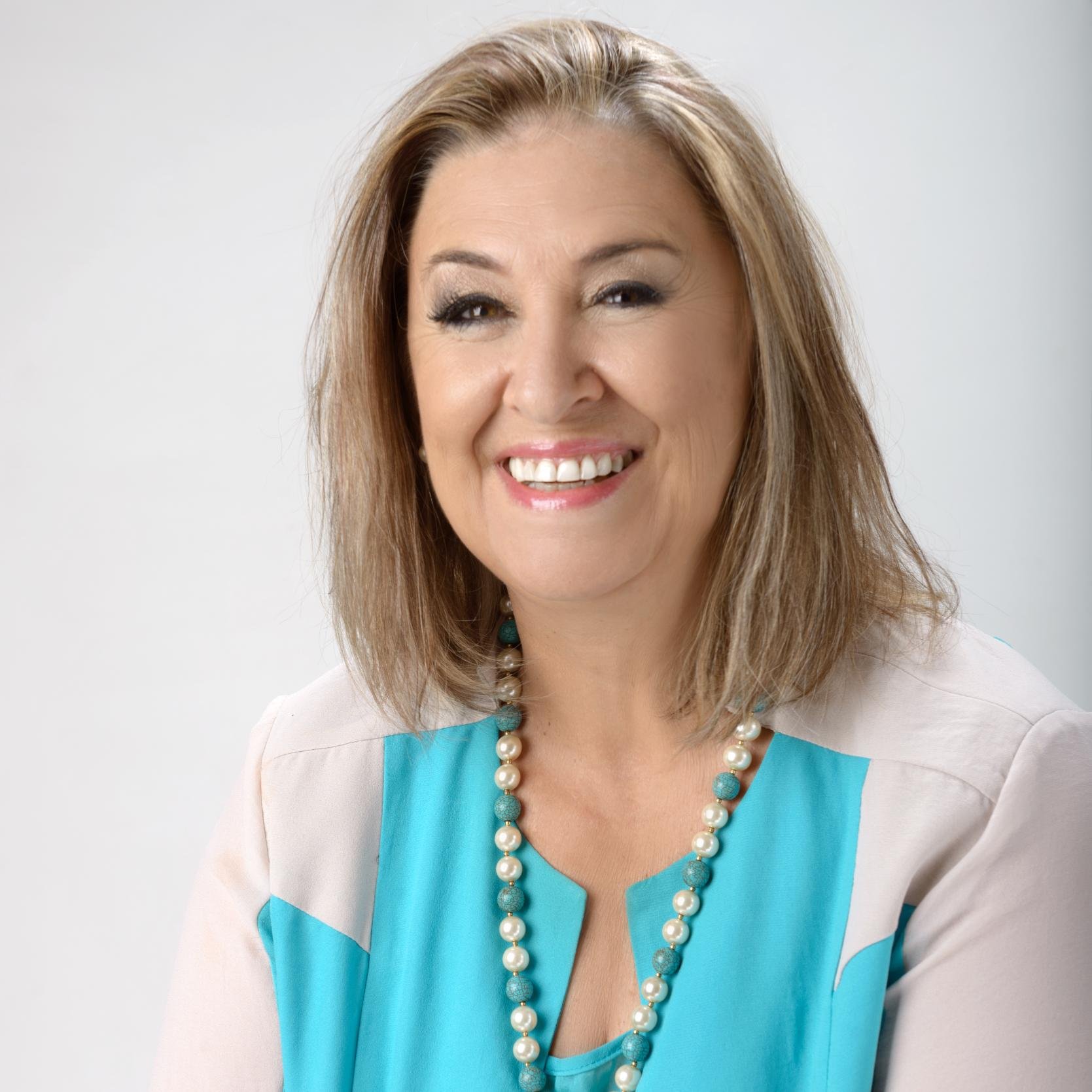 Vereadora em defesa do direito das mulheres, idoso e pessoas com deficiência, promovendo desenvolvimento, cidadania e equilíbrio social através da boa política