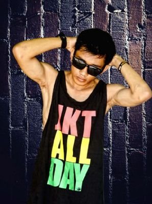 I think positive this is my choice- new world new life new job amin bboydance stlye
LIVIAFAUZIAH LOVE