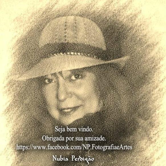 Administradora das páginas; http://t.co/8oUiY78PTB // http://t.co/GBgjuJ3pwE