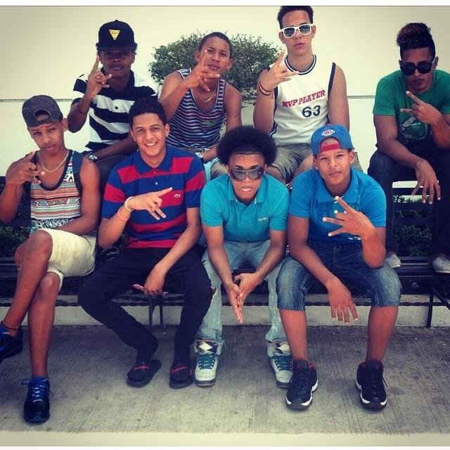 Somo Una [ Familia ] Pero Somo Muy Mujeriego SMile4LiFe