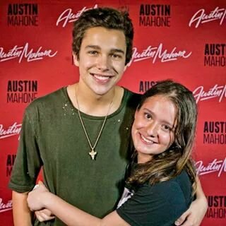 I meet him,and he says me hi i love you-October4-