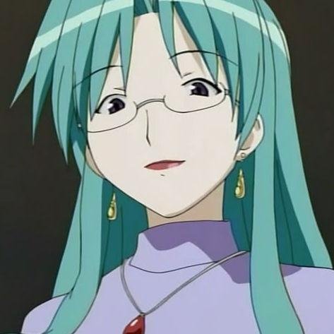 @HiddenHeroine 's Mum. Prime better be careful with my little girl. And also, these ROBOT-thingies better end this war!