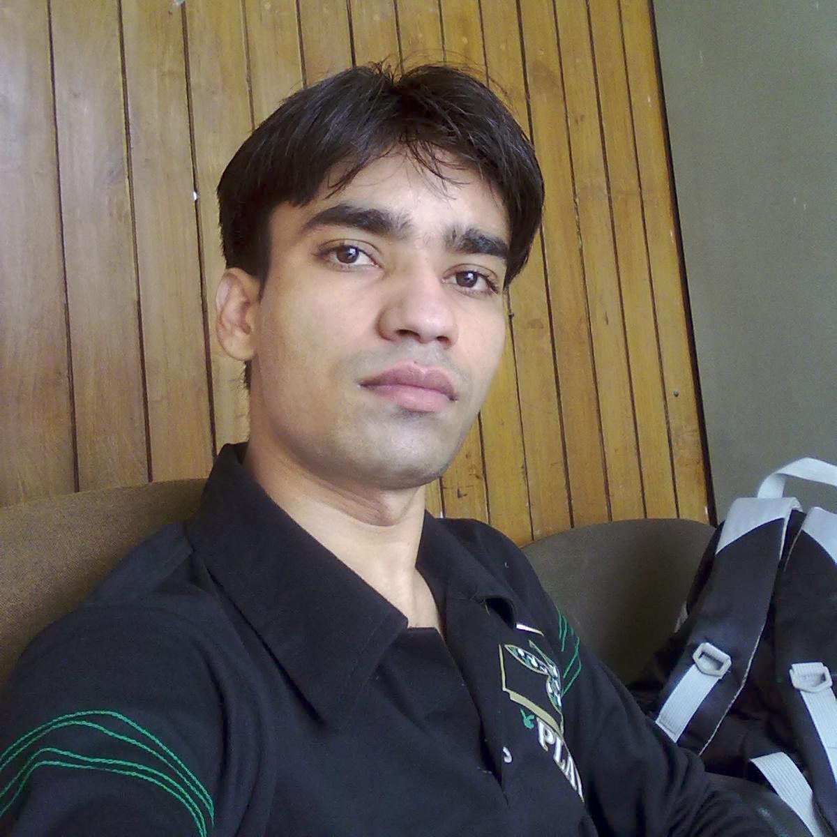 Founder https://t.co/k2gg2SU1cU
3d artist, robotics, electronic, game development, product development, digital products etc...