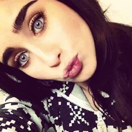 Love is all I feel when I look into your eyes its luster and its unique way won me