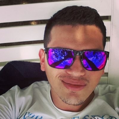Periodista | Zurdo | Periscope | Producción Audiovisual | Costa Rica l