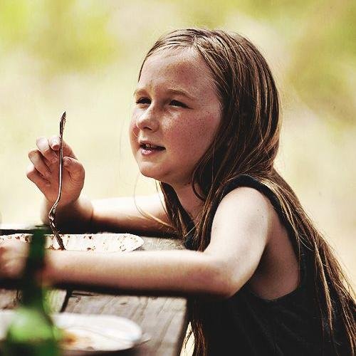 #TWD 21+ Rp @NurseLilly_ is My Mom and My Aunt IS @LesbianChambler and I love my family but zombie creep me out