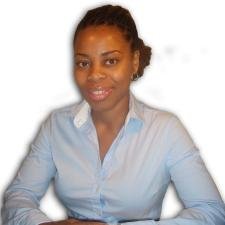 ProfNaturel's profile picture. Stef, Coach Diversité. J'aide les Femmes aux cheveux crépus à avoir un look professionnel. Pcq ê soi-même= + de :-) & succès en emploi. Inscrivez-vs ma chaîne: