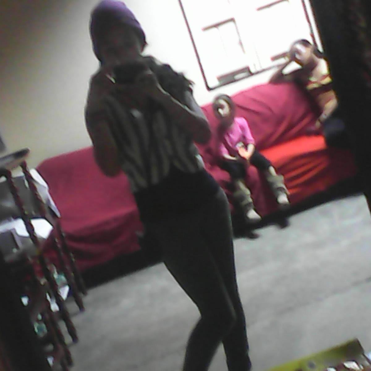 Soy divertida, linda y amo la musica, pero sobre todo amo a mis hermosos monoperros de BTR RusherGirl forever