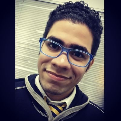 Loco con el Arte, la llevo en la sangre... La musica, actuar, leer, explorar cosas nuevas me apaciona... Ser Sociable mi especialidad, y como siempre  full HD.