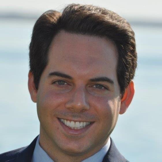 Suffolk CE Steven Bellone's Comms Director, NY Sports Fan & Mildly Obsessed Marathoner.