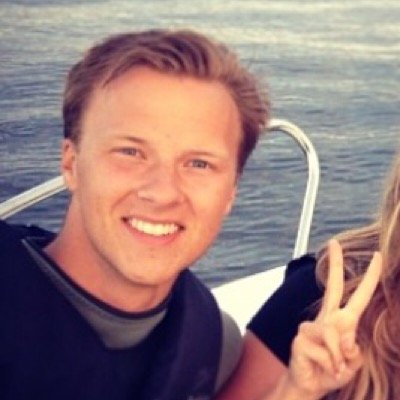 g_cannavaro's profile picture. Legal Counsel inom bank- och finans. Himmelsblå.