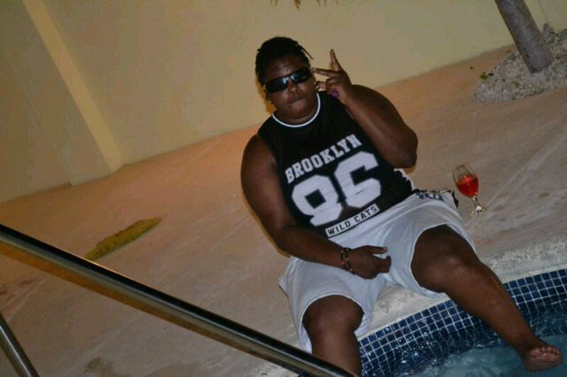 fya_31's profile picture. Life is wat u make it ♥