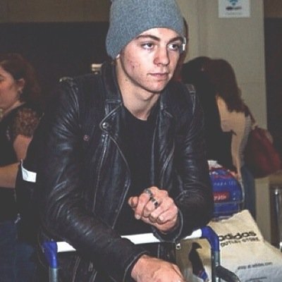 ☠high on R5☠not drugs☠