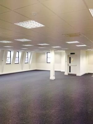 demellservices's profile picture. an building services company based in Epsom, offering all types of repair, maintenance and works to your properties.