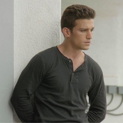 Hunter_RBS's profile picture. Life is for the living live as well as you can cause you might not have much time #Taken by @karameangirl