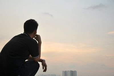 mencoba lebih baik dari yang terbaik