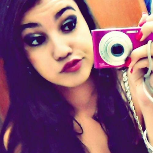 • 'Biografia {?}
Fala sério! Como vou resumir minha
vida aki no twitter?
;P