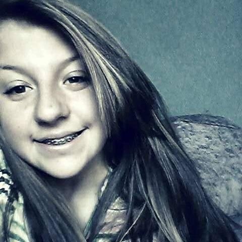 Just stop,for a minut and smile   ♬♪ Wesley   ♡